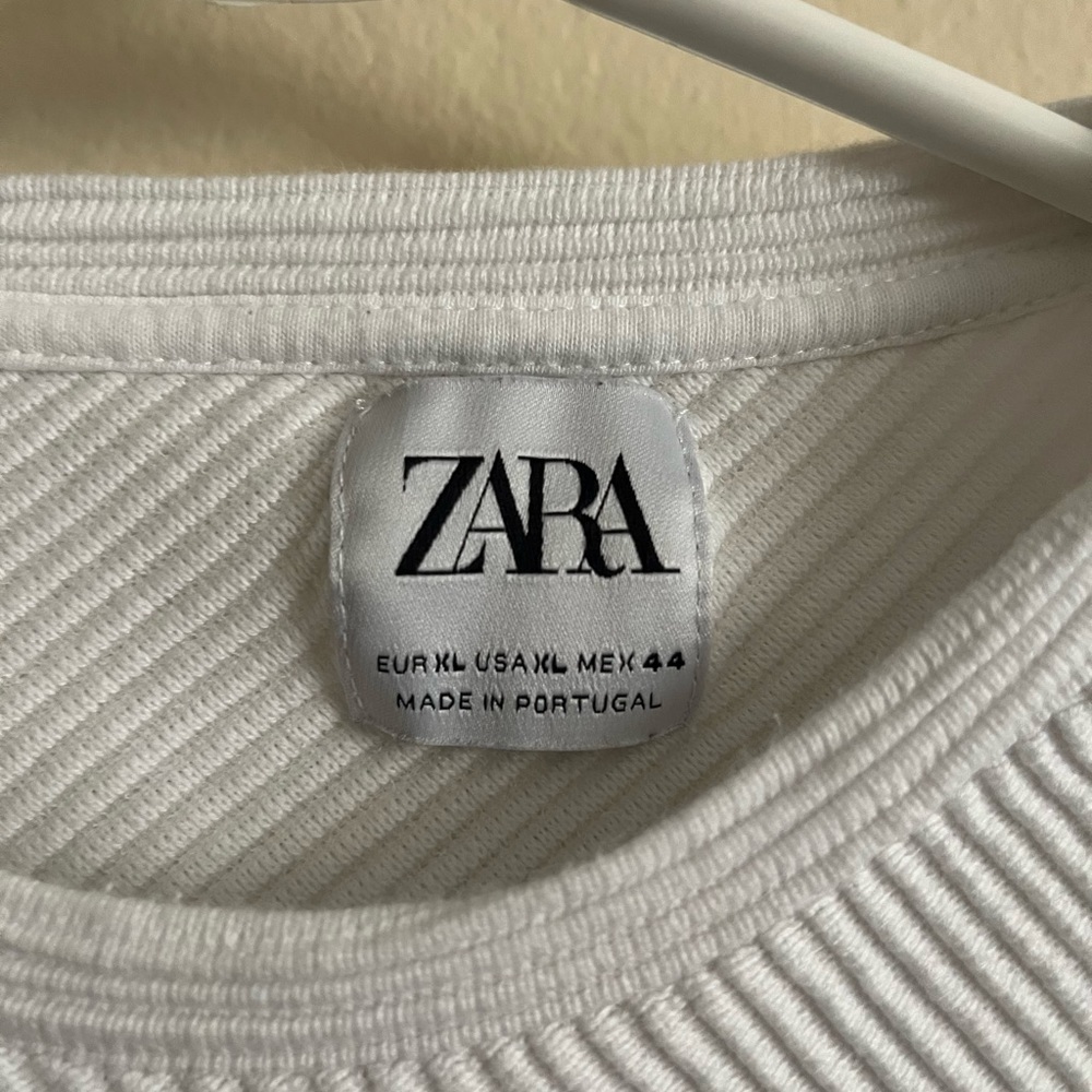 Zara White Textured Sweater - Picture 3 of 4
